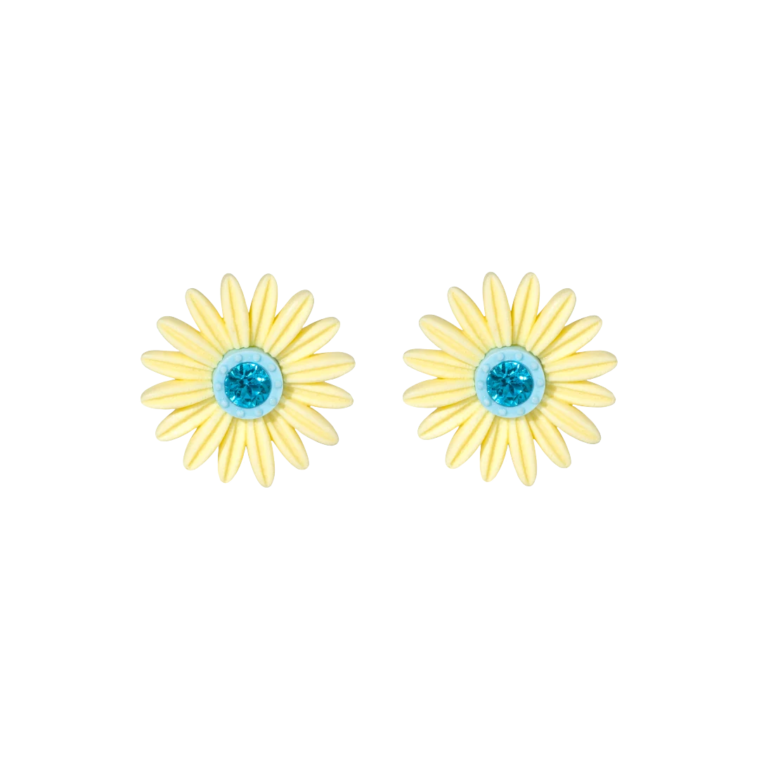 Medium Daisy Studs