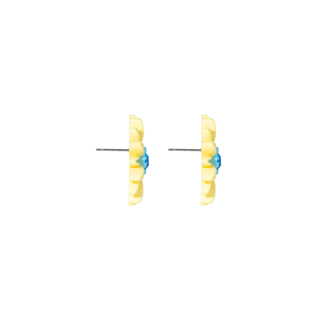 Medium Daisy Studs
