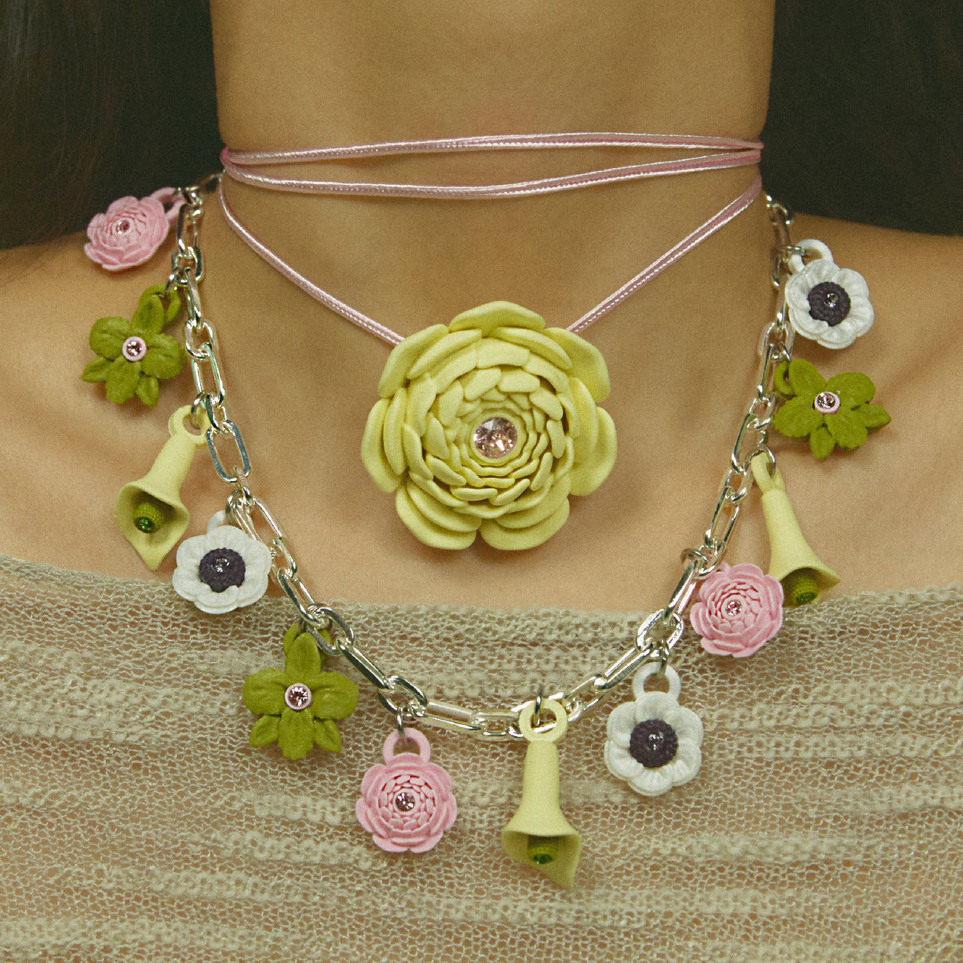 Peony Choker